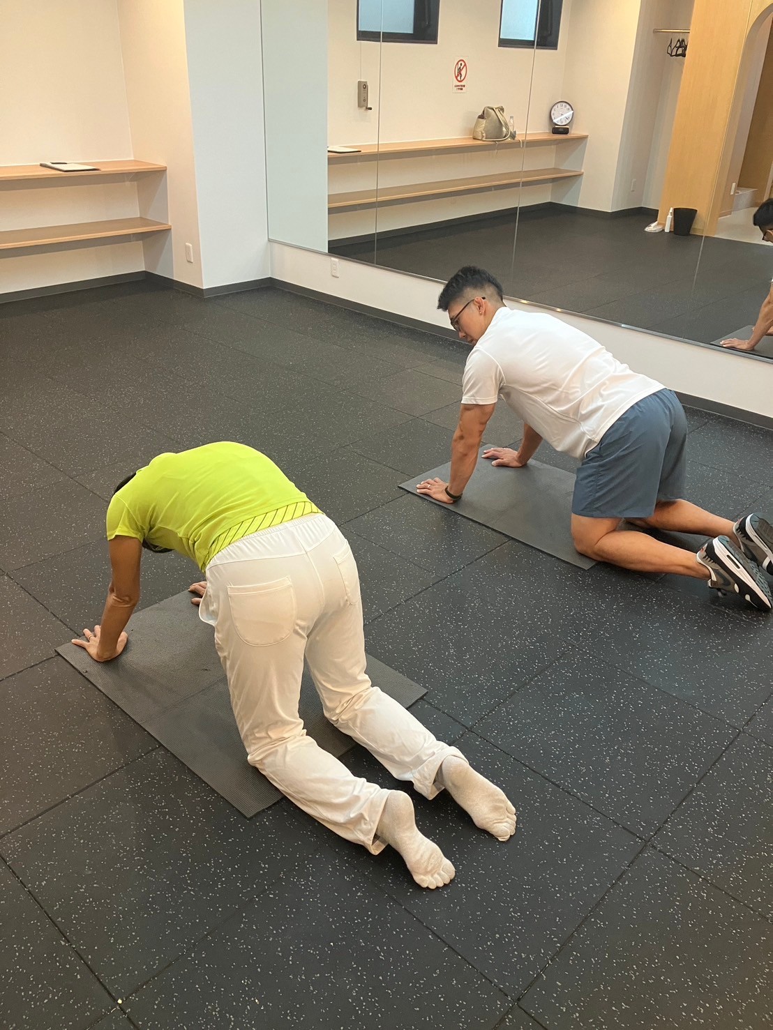 中高年　ストレッチ　トレーニング
