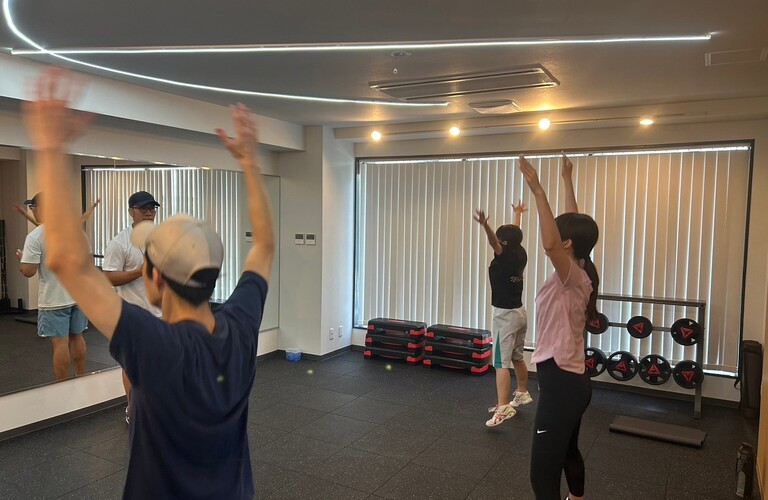 肩こり解消と体力向上を目指すセミパーソナルトレーニングで理想の姿を手に入れよう！｜菊川セミパーソナルジム